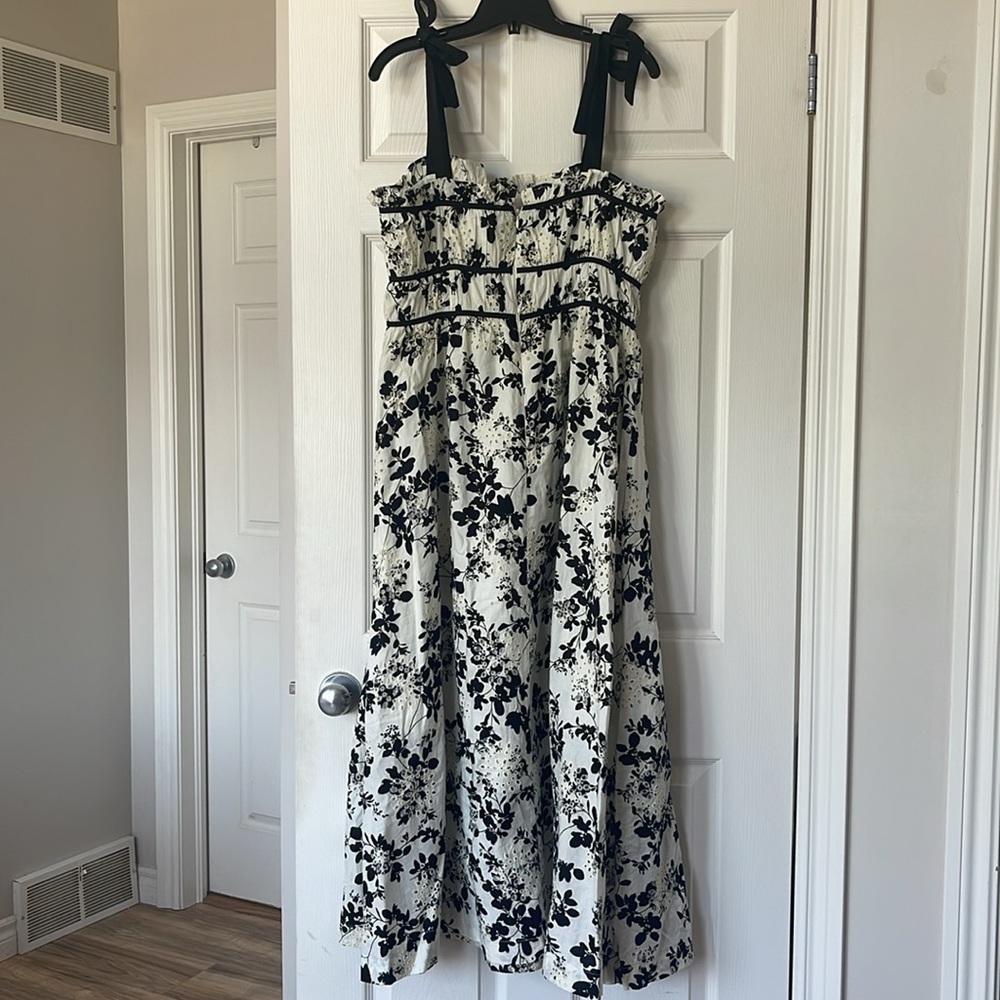 En Saison Black and White Floral Maxi Dress - Picture 5 of 8
